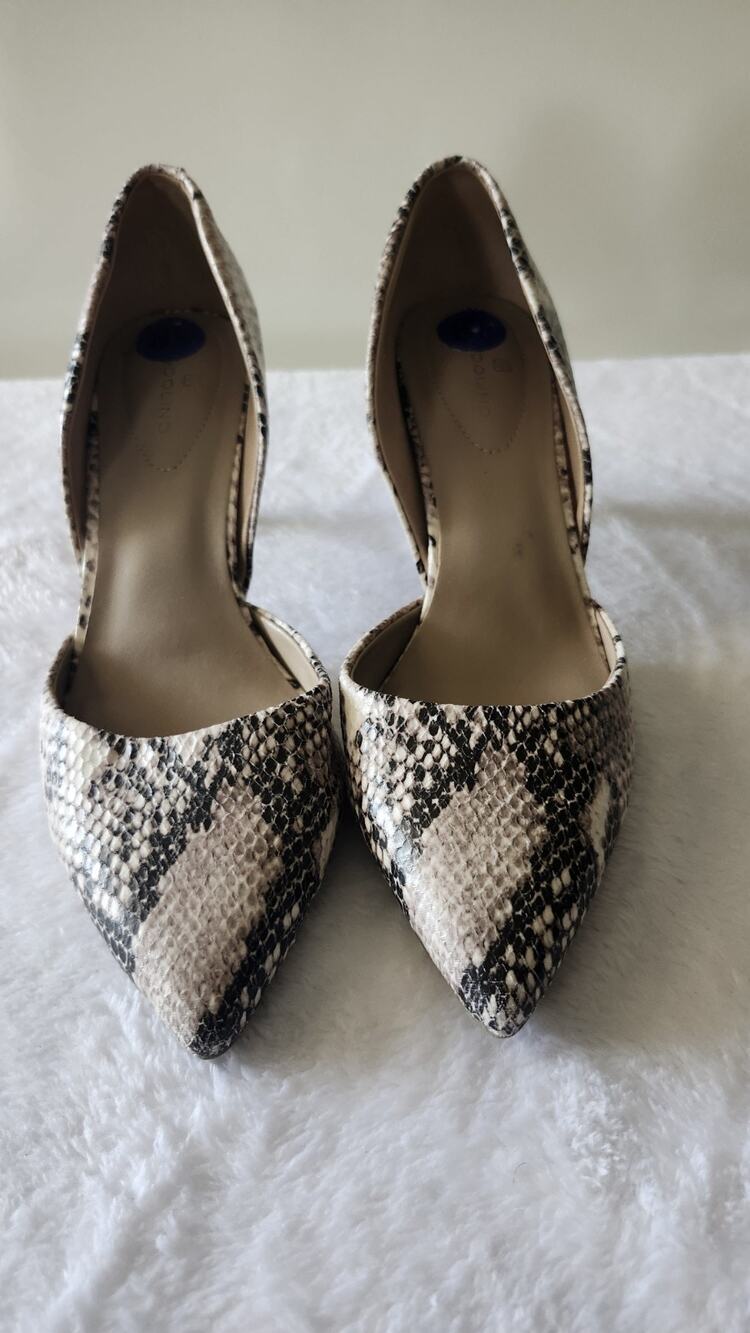 Bandolino Women's D'Orsay Pumps Snake Print Pointed Toe Heels Size 8.5 S13